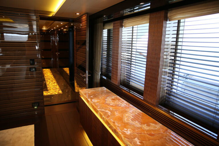 DUSUR Interior Detail