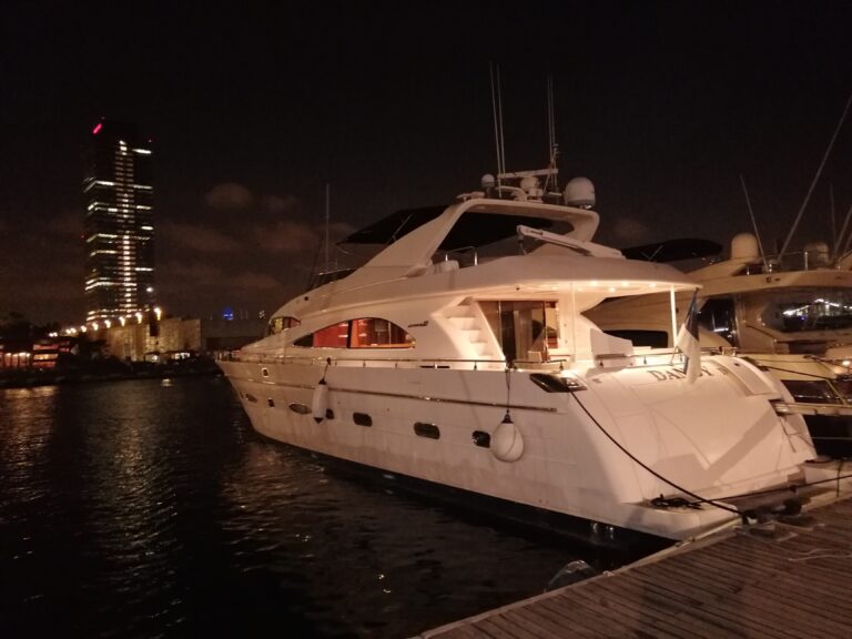 M/Y DANDY D - At night