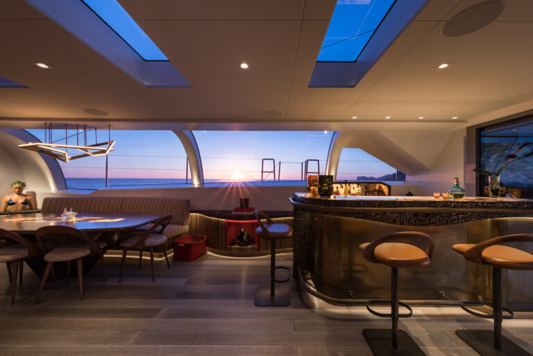 Deck Bar