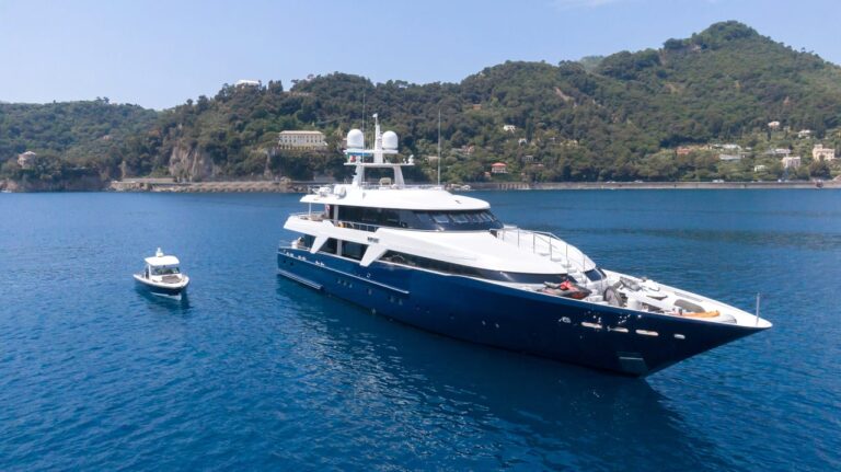 Deep Blue II Superyacht