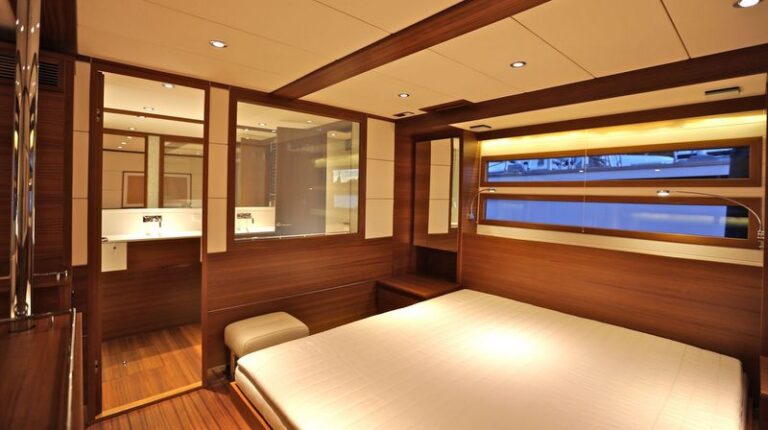 Delta 88 IPS Yacht - Owners Cabin
