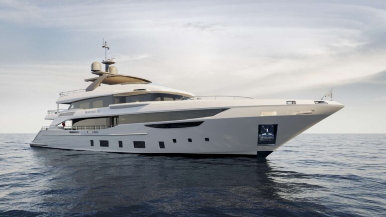 Diamond 145 Exterior