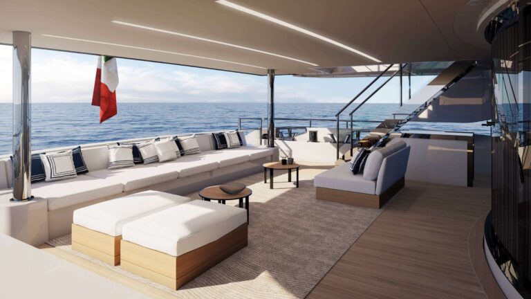 Diamond 145 Exterior - Aft Deck