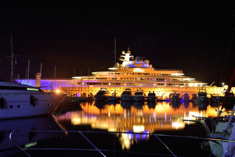 dilbar-by-christo303
Superyacht Dilbar. Photo by Christo 303