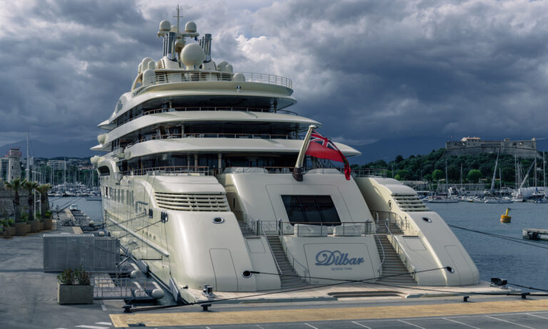 Dilbar In Antibes