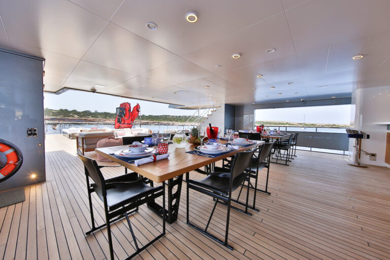 Dining Area 2 - Main Deck