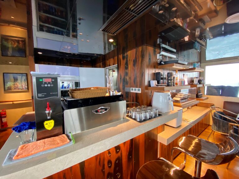 Dining Saloon Cafe & Bar