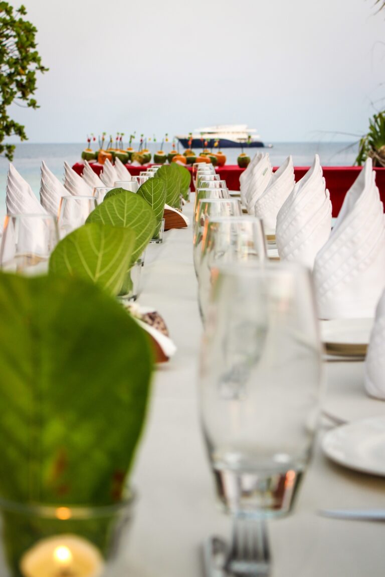 Dining Details Ashore