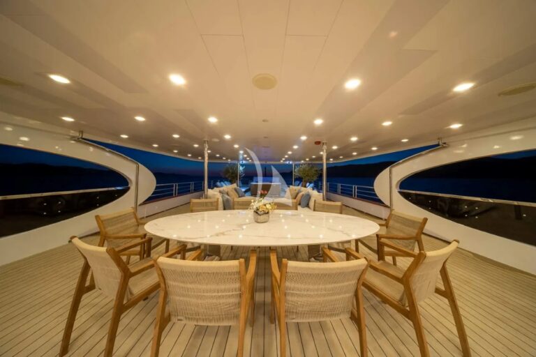 Dining With Sea Views
