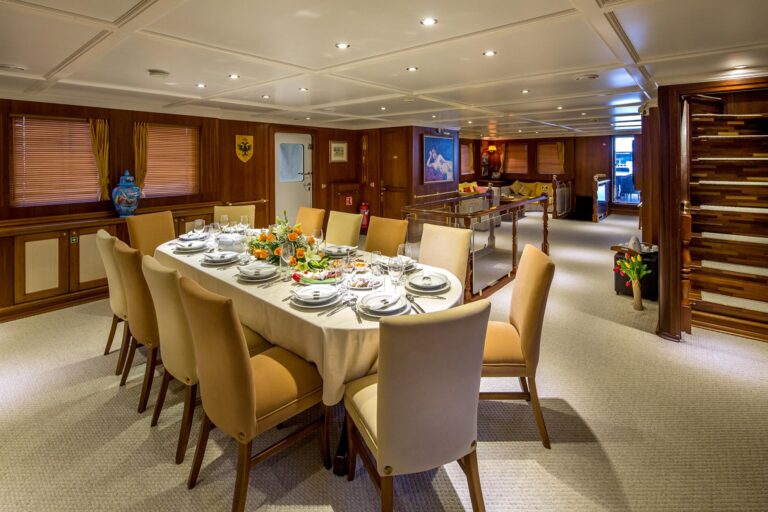 Donna Del Mare Salon
