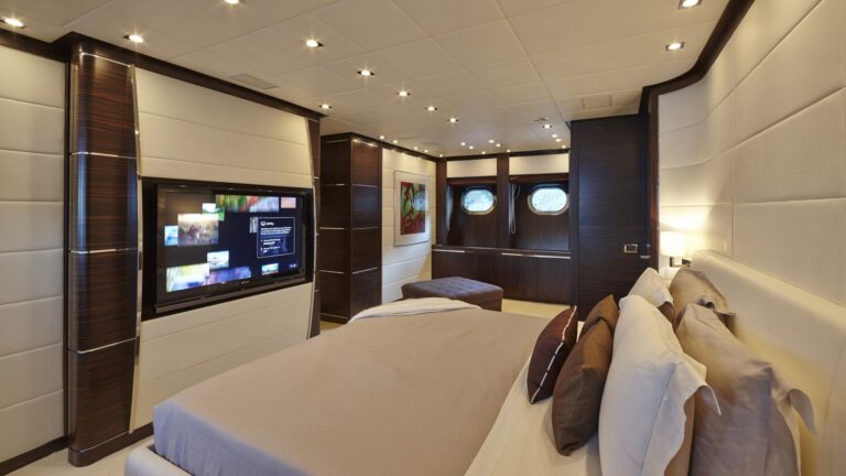 Double Guest Cabin