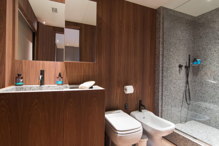 Double Bathroom