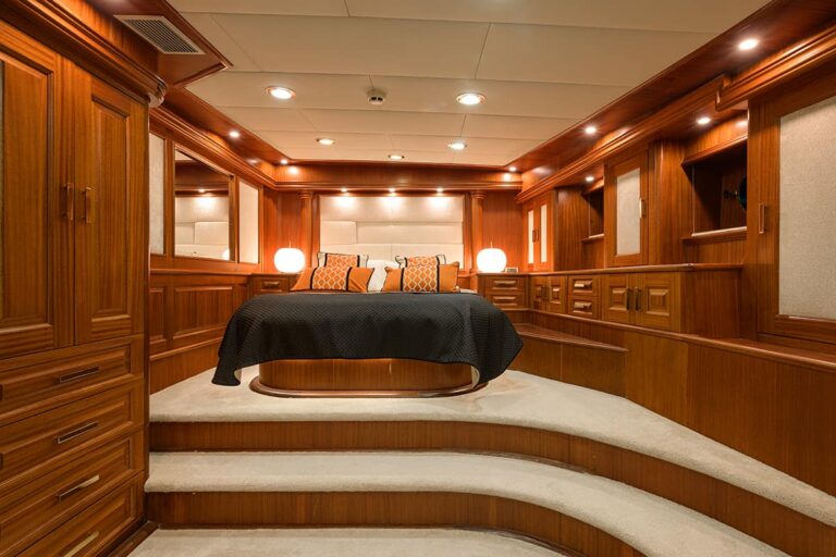 Double Cabin