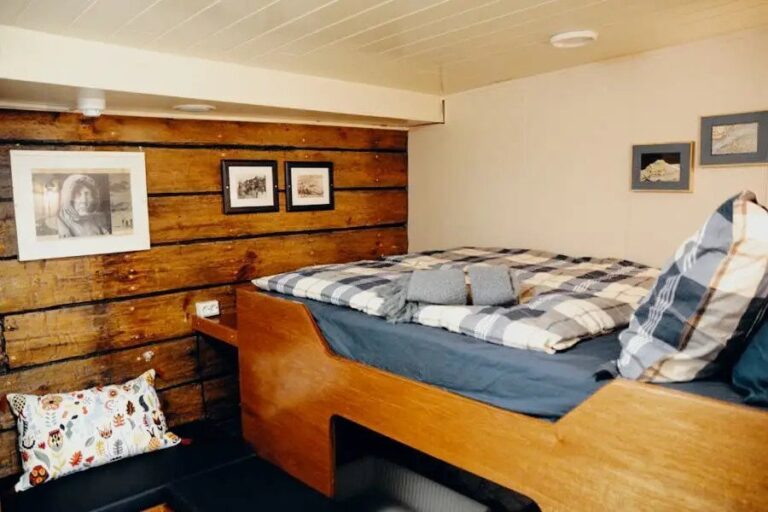 Double Cabin