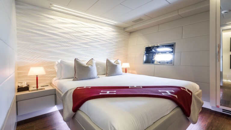 Double Cabin
