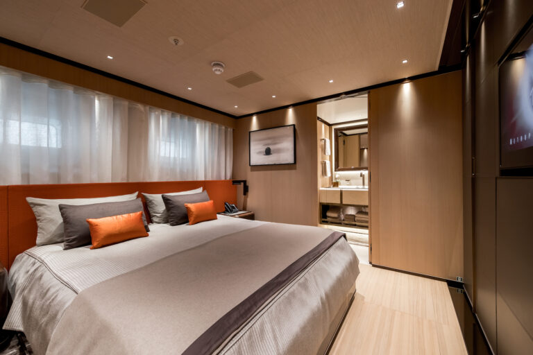 Double Cabin Starboard
