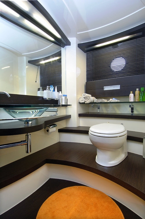 Duke -  Bathroom