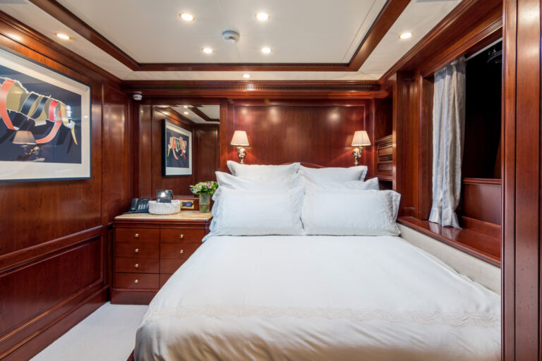 Double Cabin