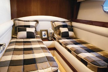 ESCAPE BY SEA - Twin Cabin
