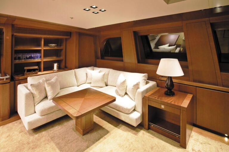 ETHEREAL - Saloon Seating