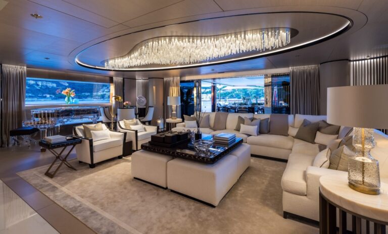 Bridge Deck Salon
