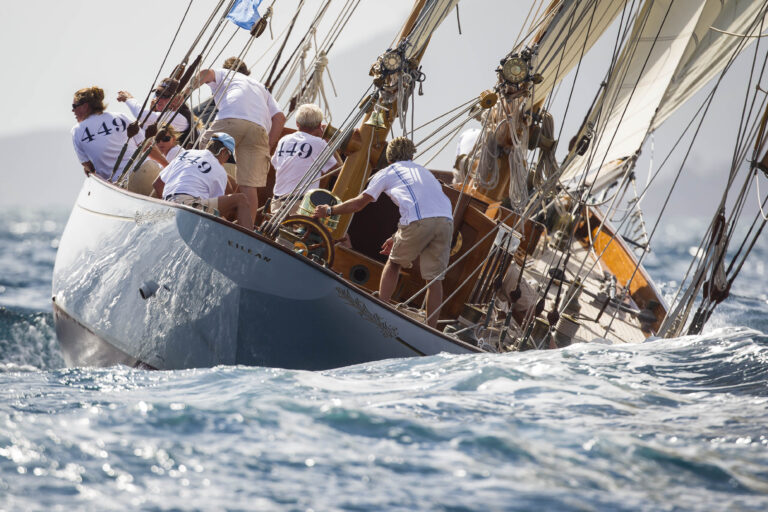 Eilean - Stern View, Racing in a Regatta