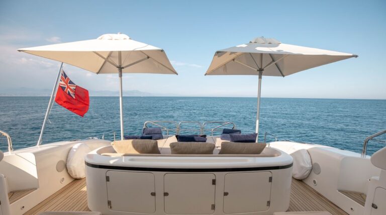Main deck aft