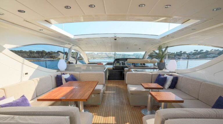 Sun deck