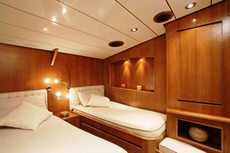 Eta Twin Cabin 1