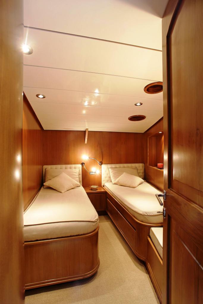 Eta Twin Cabin 2
