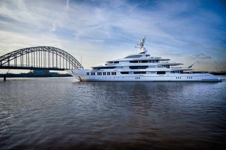 Exclusive Yacht