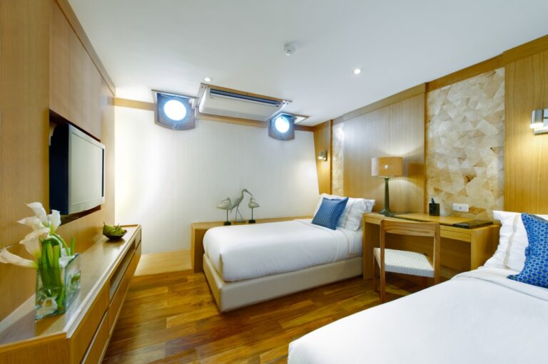 Expedition yacht SALILA -  Twin Cabin
