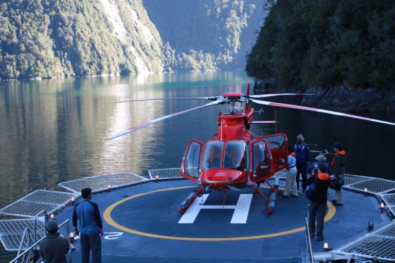 Explorer Yacht ATMOSPHERE - Helipad