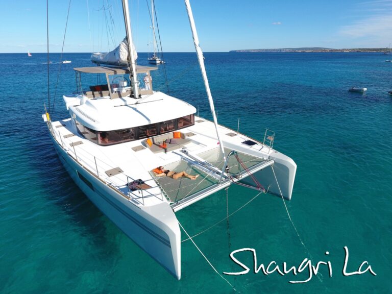 Lagoon 52 SHANGRI LA - Main shot