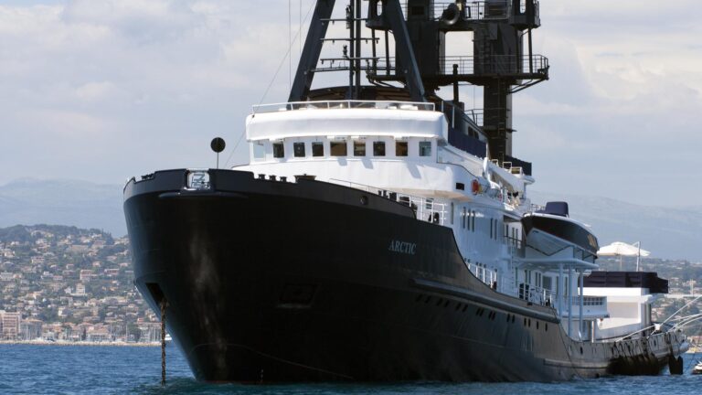 Exterior - Arctic P