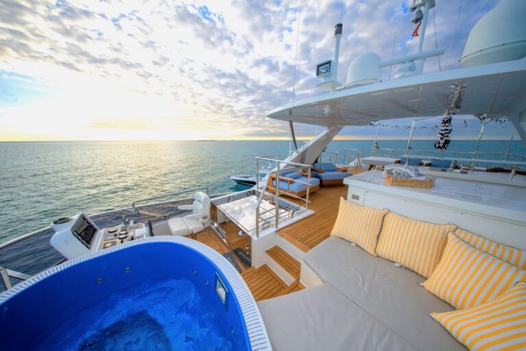 Exterior Bathtub With Sea Views