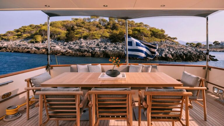 Exterior Dining Area