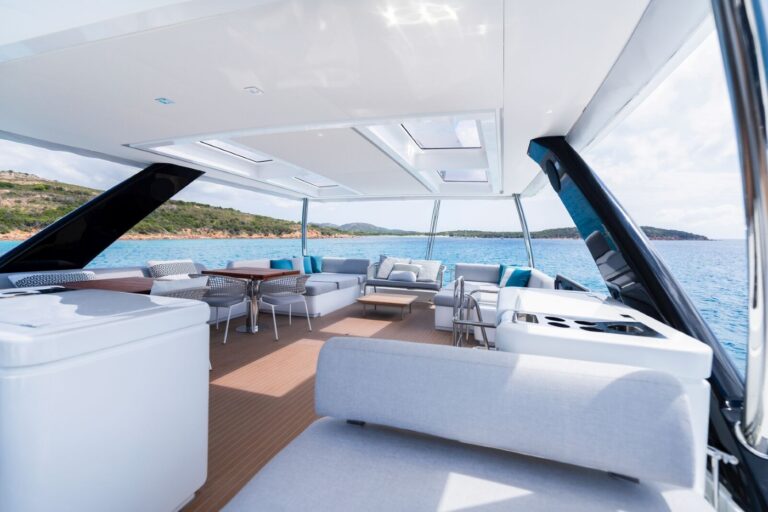 Exterior Dining With Relxation Area
