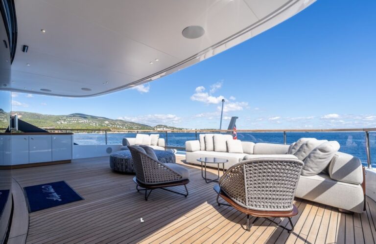 Exterior Relaxation Area