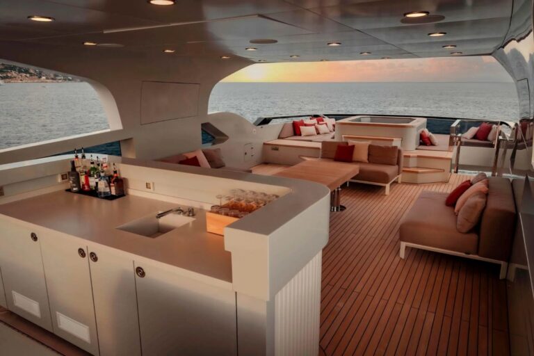 Exterior Relaxation Area With Bar