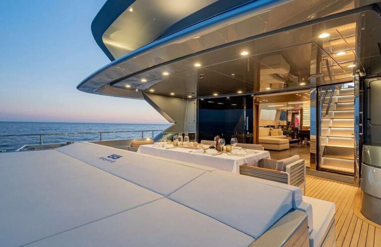 Exterior Relaxation Area With Dining