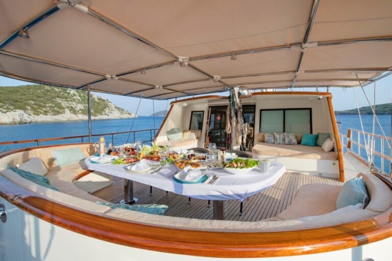Exterior Relaxation Area With Dininig
