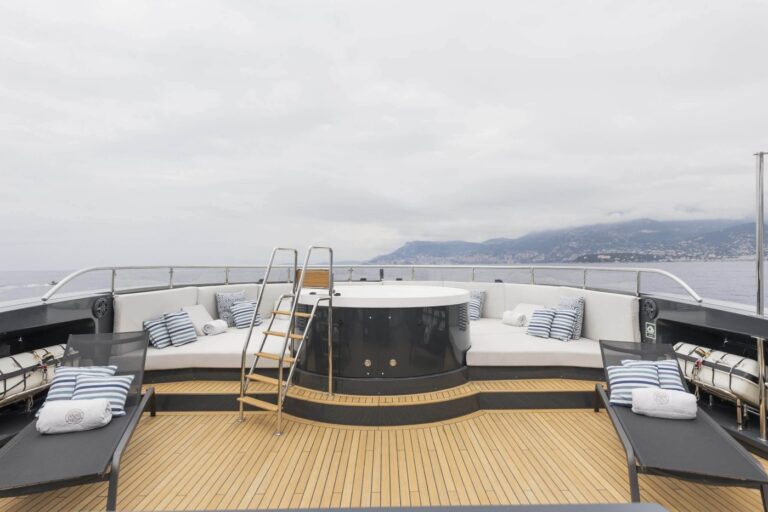 Exterior Relaxation Sunbathing Area