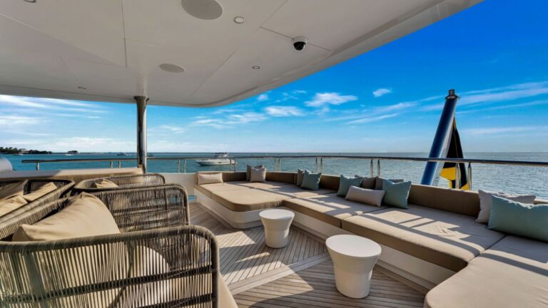 Exterior Relaxation Area Sea Views