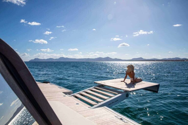 Exterior Swimming Platform