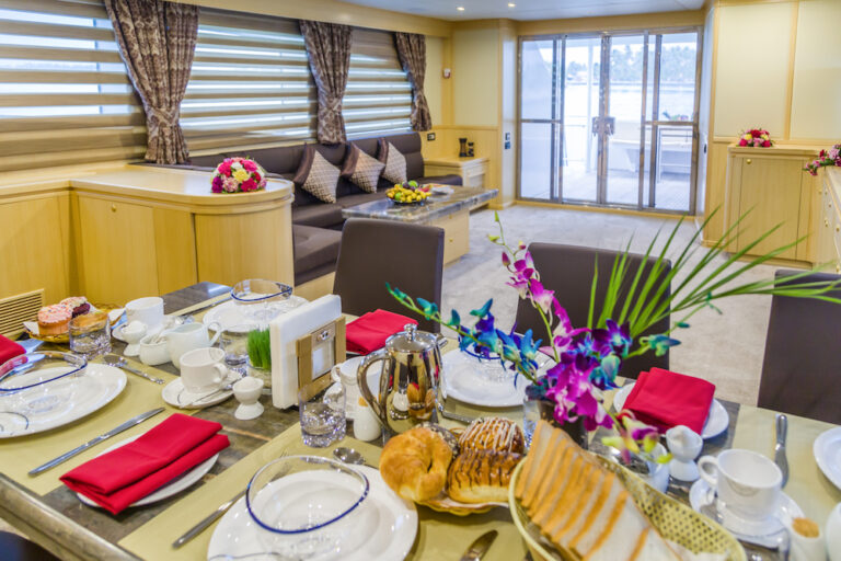 FANTOM - Formal dining