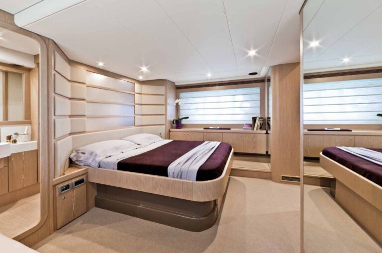 FERETTI 62 -  Master Cabin