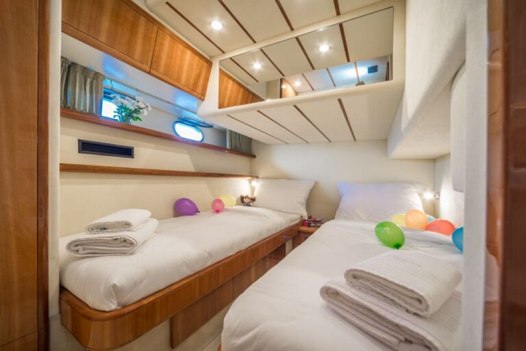 Twin Cabin