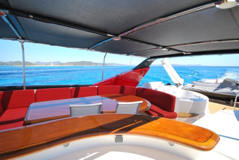 FIGI - Flybridge view