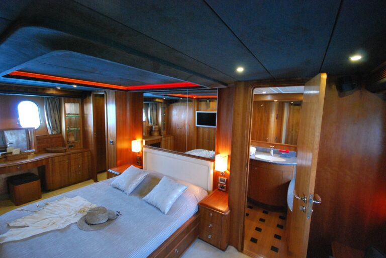 FIGI - Master cabin